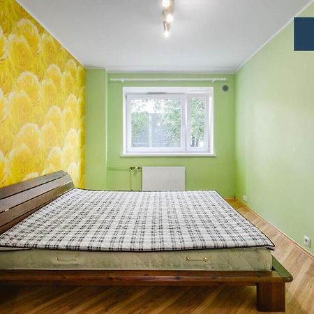 Bright Apartment Near Bus Statioon Talin Exterior foto