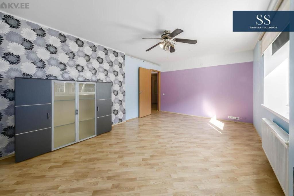 Bright Apartment Near Bus Statioon Talin Exterior foto