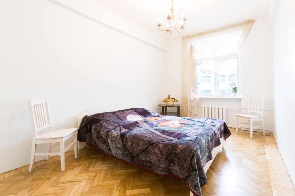 Bright Apartment Near Bus Statioon Talin Exterior foto